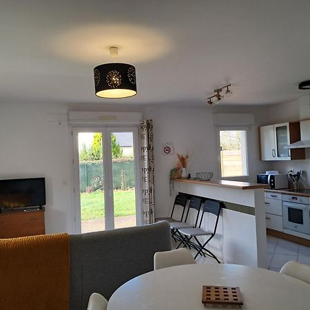 Appartement Au Rdc Avec Jardin Clos, Au Calme. Saint-Aubin-du-Cormier Esterno foto
